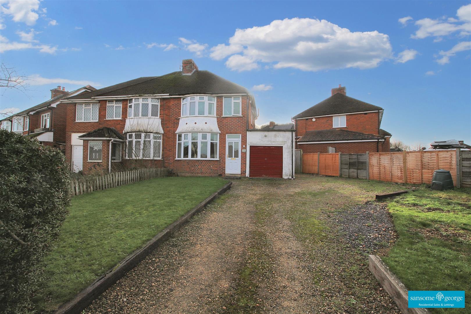 3 bed property in Rydal Avenue, Tilehurst